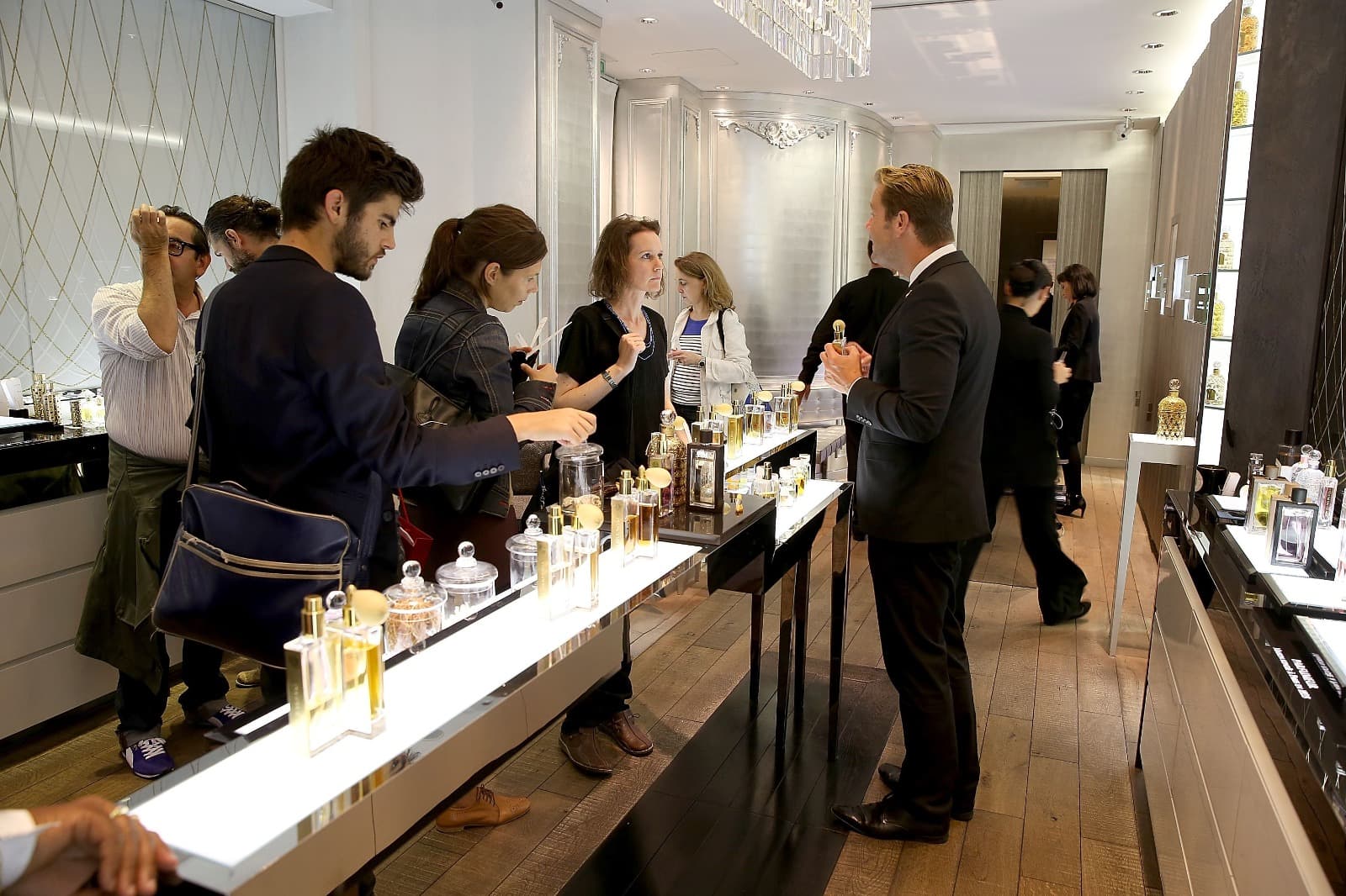 Goedkope parfum met bloemige, fruitige en houtachtige aroma’s