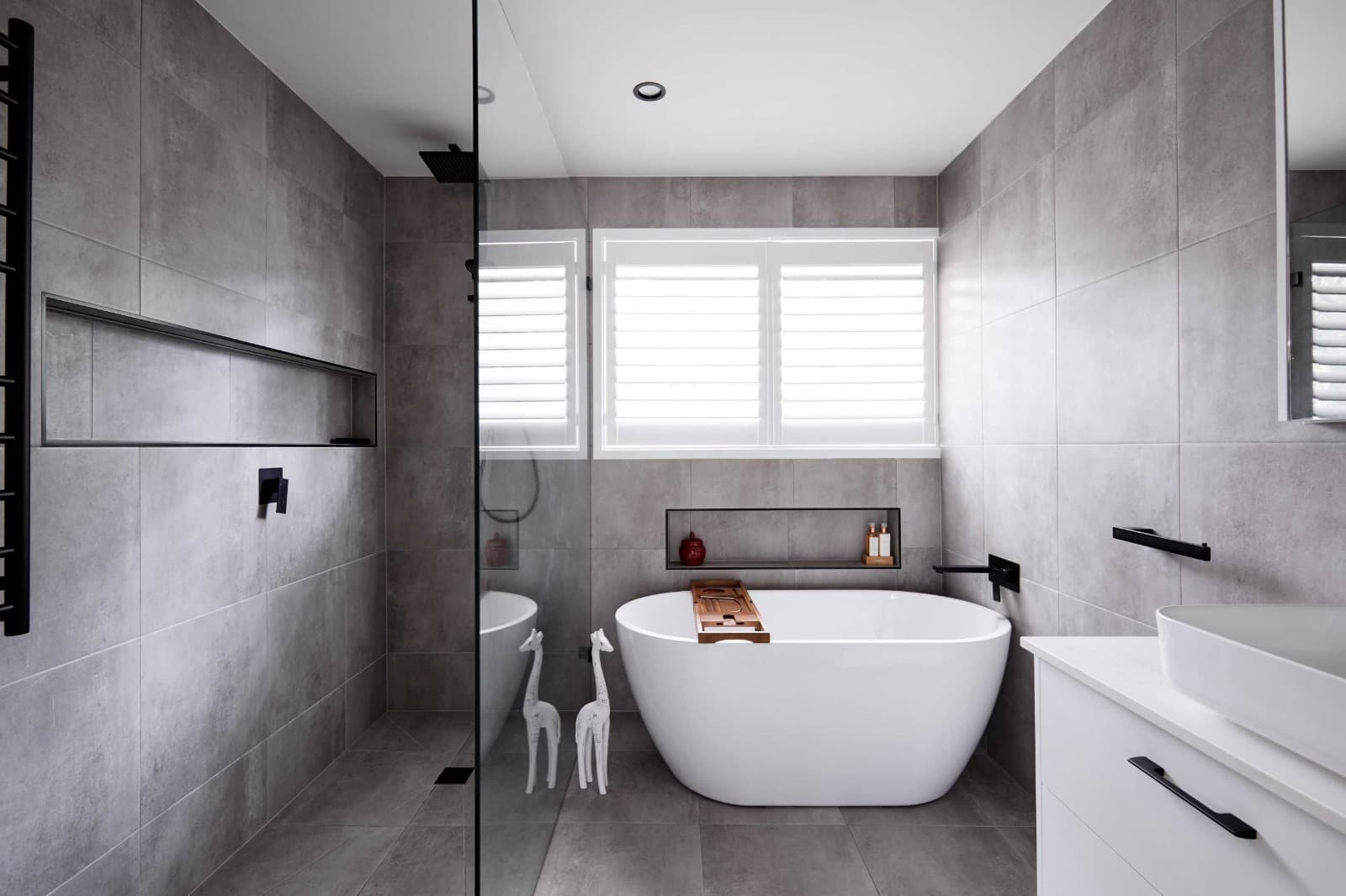 Luxury Wet Room Shower Screen Options for Your Home